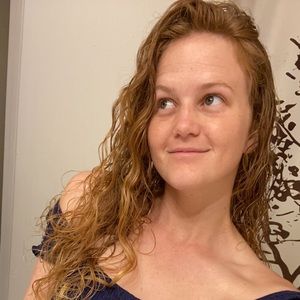 Meet your Posher, Abigail